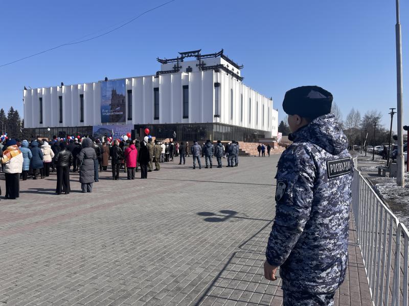 Росгвардия обеспечила безопасность на празднике Крымской весны в Туве