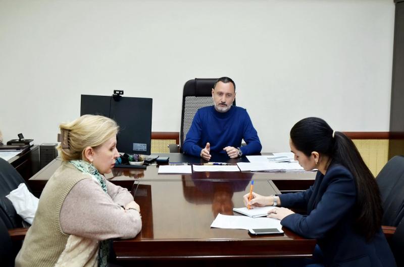 Депутат ЗСК Виктор Тепляков провёл приём граждан в Центральном районе Сочи