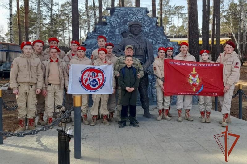 Ветеран Росгвардии провел для кадетов из Приангарья патриотические экскурсии