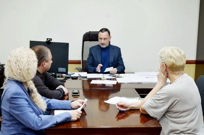 Депутат ЗСК Виктор Тепляков провёл приём граждан в Сочи