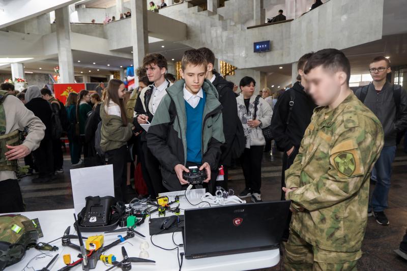 Росгвардия открыла двери перед новыми кадрами во Всероссийской ярмарке трудоустройства