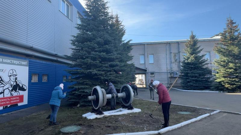 В сервисных локомотивных депо «Иваново», «Вологда» и «Буй-Пассажирский» филиала «Северный» ООО «ЛокоТех-Сервис» прошли весенние субботники