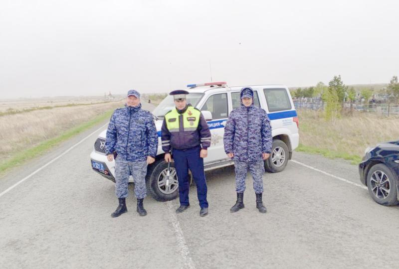 Челябинские росгвардейцы обеспечили охрану общественного порядка в Радоницу
