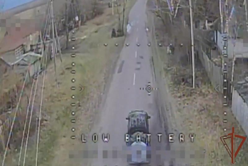 Операторы БПЛА Росгвардии уничтожили технику ВСУ на черниговском направлении (видео)