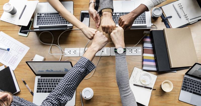 Россияне назвали наиболее подходящие подработки для детей